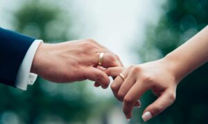 איך להתכונן לחתונה של הבן או הבת שלכם מבחינת הנראות שלכם?